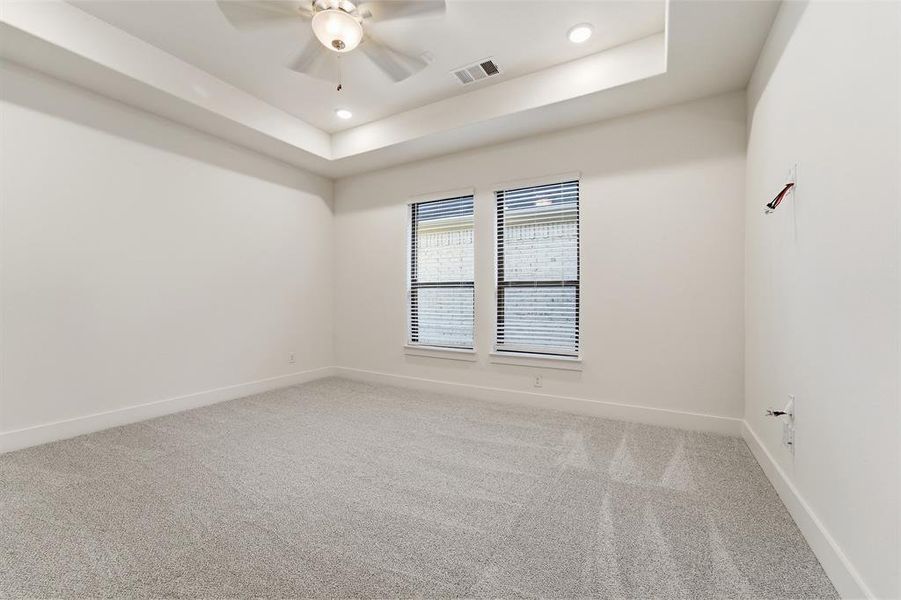 Spacious, unfurnished interior of a new home in Craig Ranch, McKinney (Image 20).