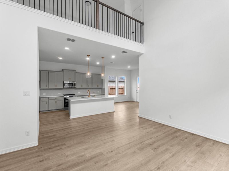 Spacious, unfurnished interior of a new home in Wildrye, Waller (Image 12).