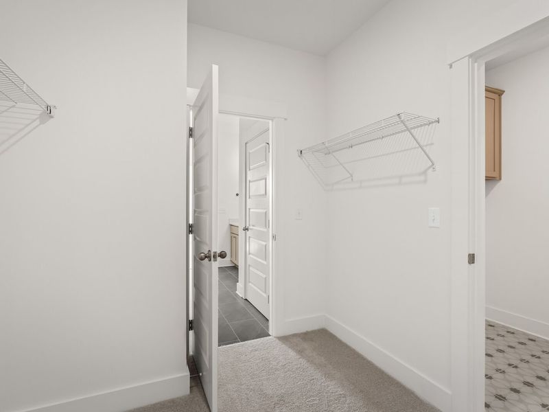 Spacious, unfurnished interior of a new home in Woods Crossing, Gallatin (Image 60).