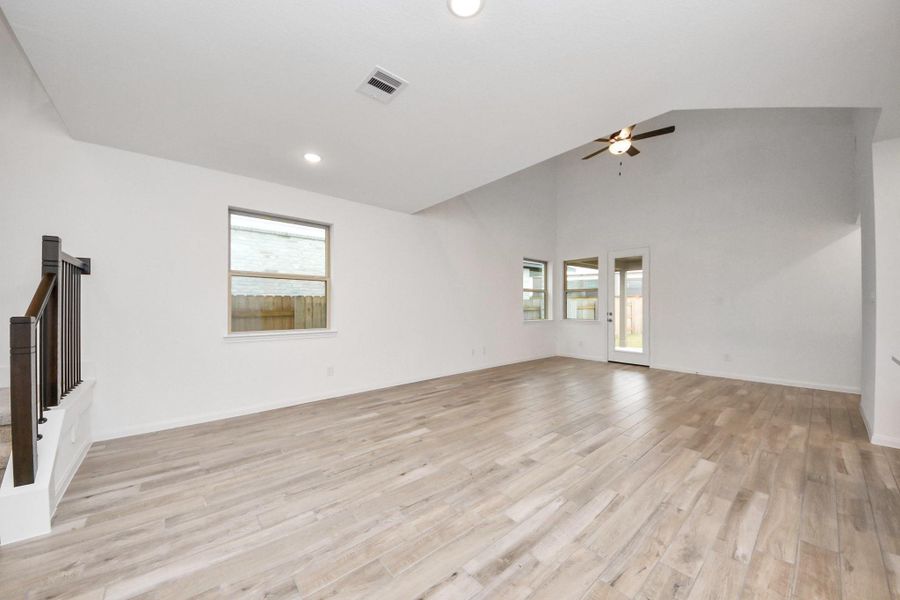 Spacious, unfurnished interior of a new home in Elyson, Katy (Image 44).
