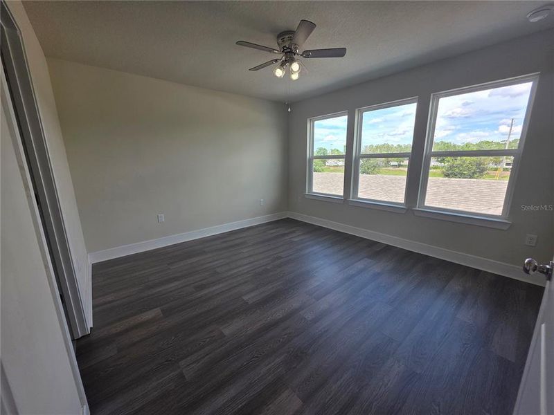 Spacious, unfurnished interior of a new home in , Orlando (Image 17).