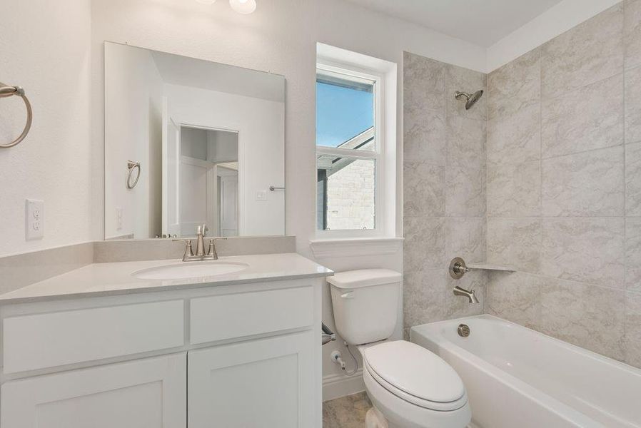 Furnished interior view inside a new home in Cedar Ridge Estates, Grand Prairie (Image 5). Furnished interior view inside a new home in Cedar Ridge Estates, Grand Prairie (Image 5).