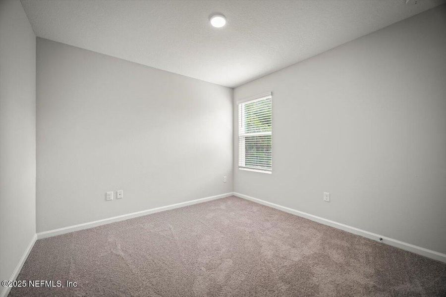 Spacious, unfurnished interior of a new home in , Jacksonville (Image 23).