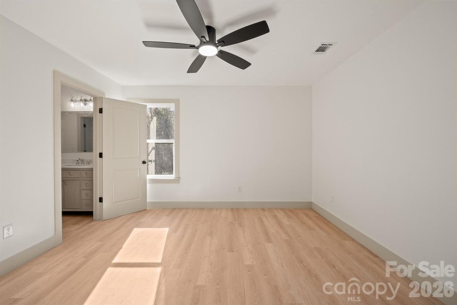Spacious, unfurnished interior of a new home in , Newton (Image 33).