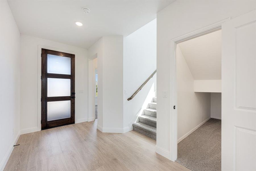 Spacious, unfurnished interior of a new home in Waterscape Classic 60s, Royse City (Image 27). Spacious, unfurnished interior of a new home in Waterscape Classic 60s, Royse City (Image 27).