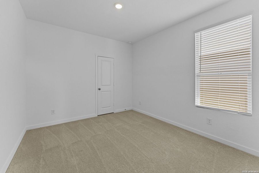 Spacious, unfurnished interior of a new home in Hightop Ridge, Converse (Image 11).