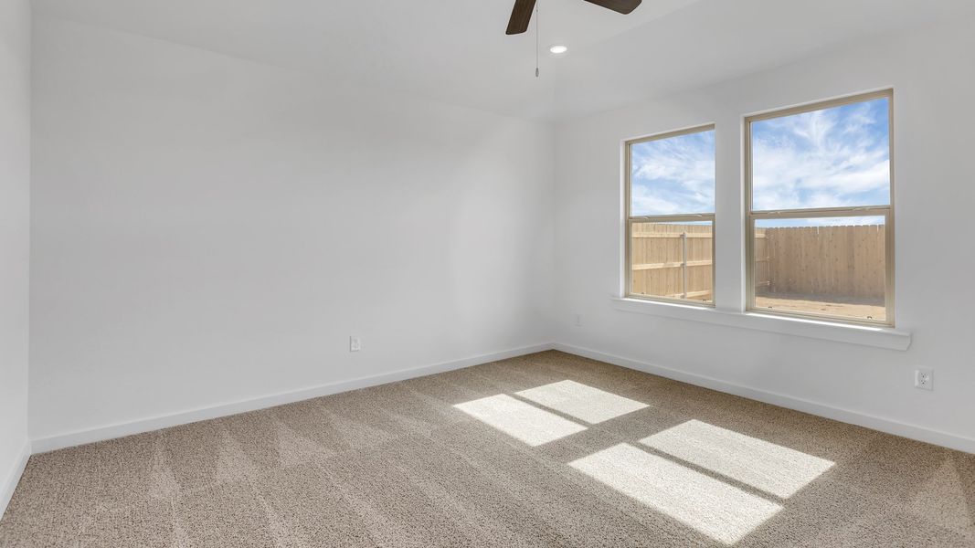 Spacious, unfurnished interior of a new home in Terra Vista, Lubbock (Image 20).