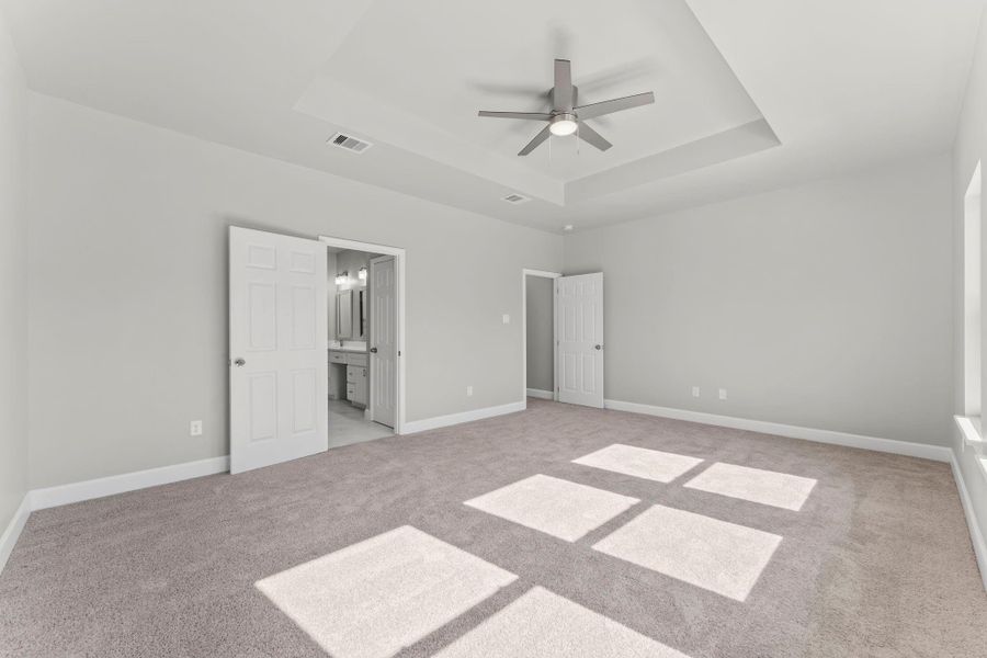 Spacious, unfurnished interior of a new home in , Houston (Image 21).