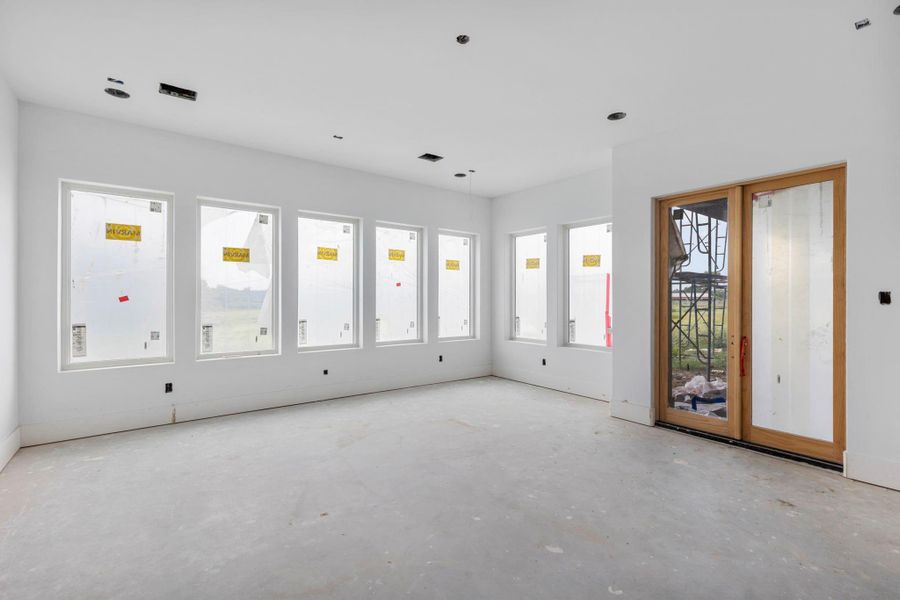 Spacious, unfurnished interior of a new home in , Washington (Image 19).