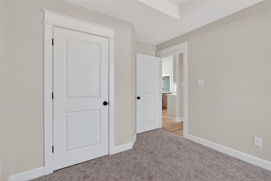 Spacious, unfurnished interior of a new home in , Snook (Image 18).