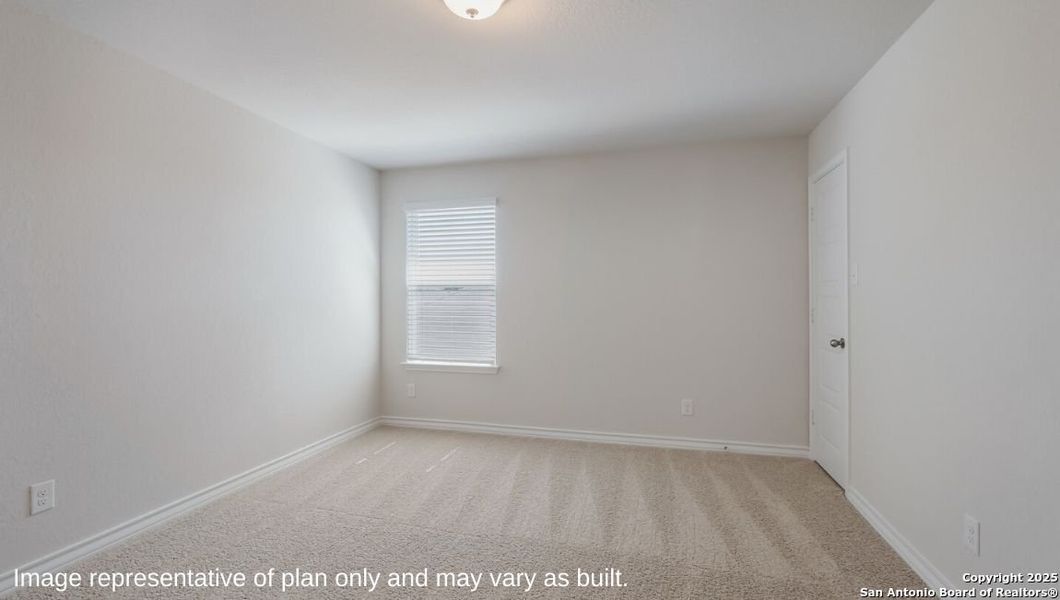 Spacious, unfurnished interior of a new home in Brookstone Creek, San Antonio (Image 24).