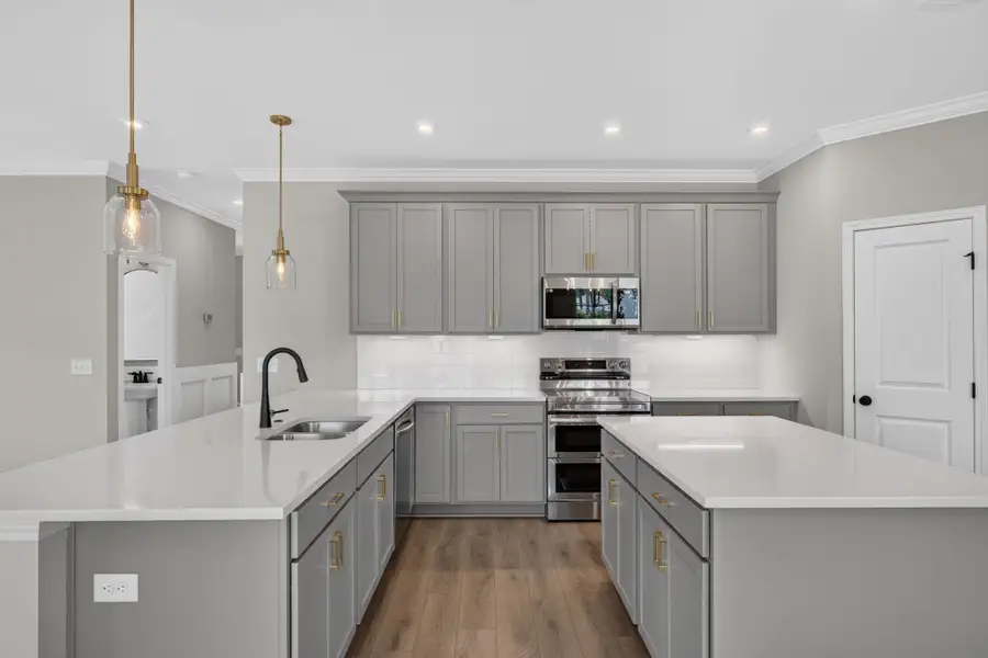 Edisto – Kitchen Island with Extra Storage Edisto – Kitchen Island with Extra Storage
