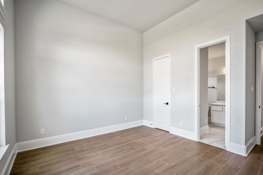 Spacious, unfurnished interior of a new home in Colton, Todd Mission (Image 33). Spacious, unfurnished interior of a new home in Colton, Todd Mission (Image 33).