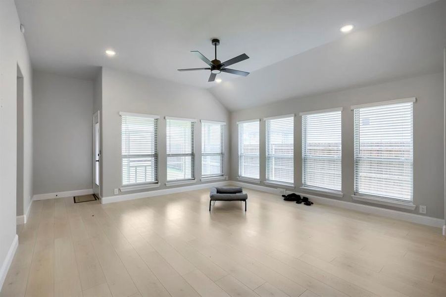 Spacious, unfurnished interior of a new home in , Mesquite (Image 18).