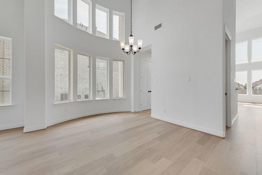 Spacious, unfurnished interior of a new home in Dominion of Pleasant Valley, Wylie (Image 15). Spacious, unfurnished interior of a new home in Dominion of Pleasant Valley, Wylie (Image 15).