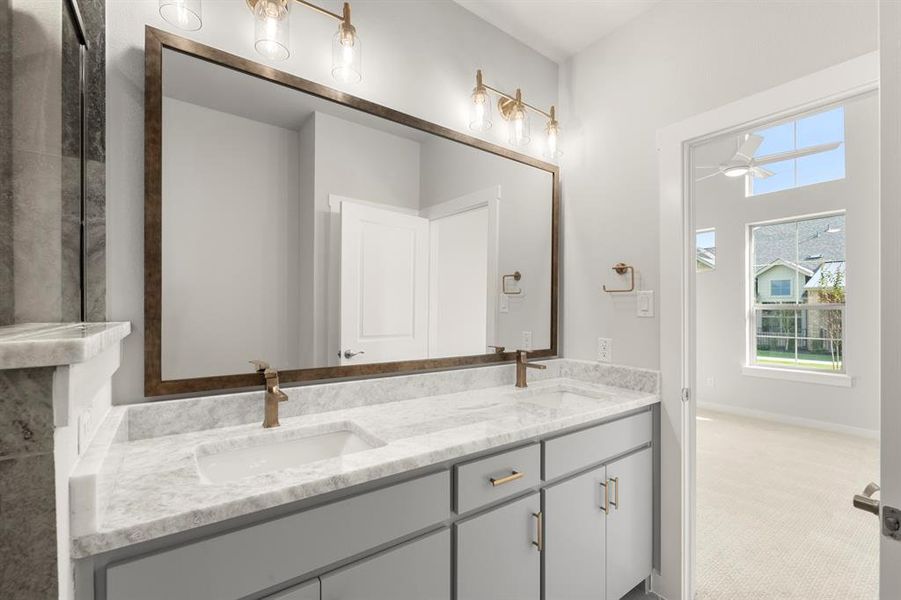 24. 628 Oakridge - Bath (4) 24. 628 Oakridge - Bath (4)