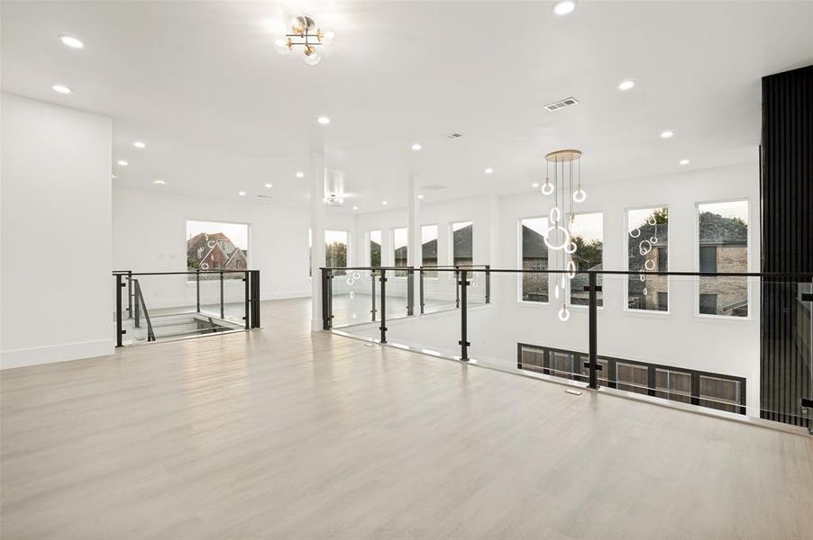 Spacious, unfurnished interior of a new home in , Frisco (Image 20).