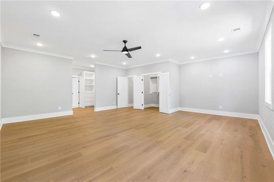 Spacious, unfurnished interior of a new home in , Brookhaven (Image 40).