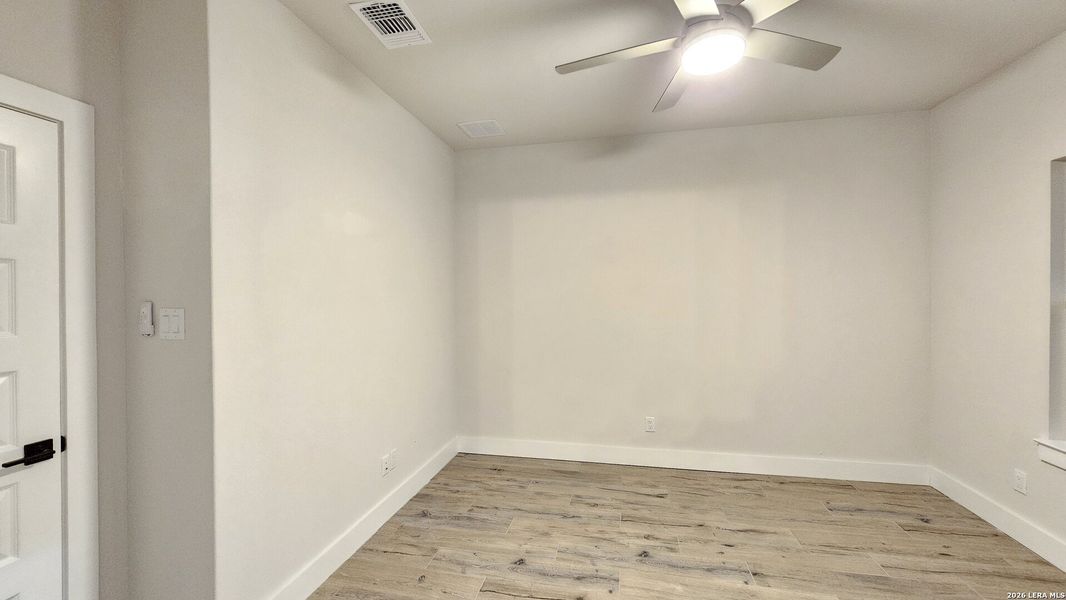 Spacious, unfurnished interior of a new home in , San Antonio (Image 39). Spacious, unfurnished interior of a new home in , San Antonio (Image 39).