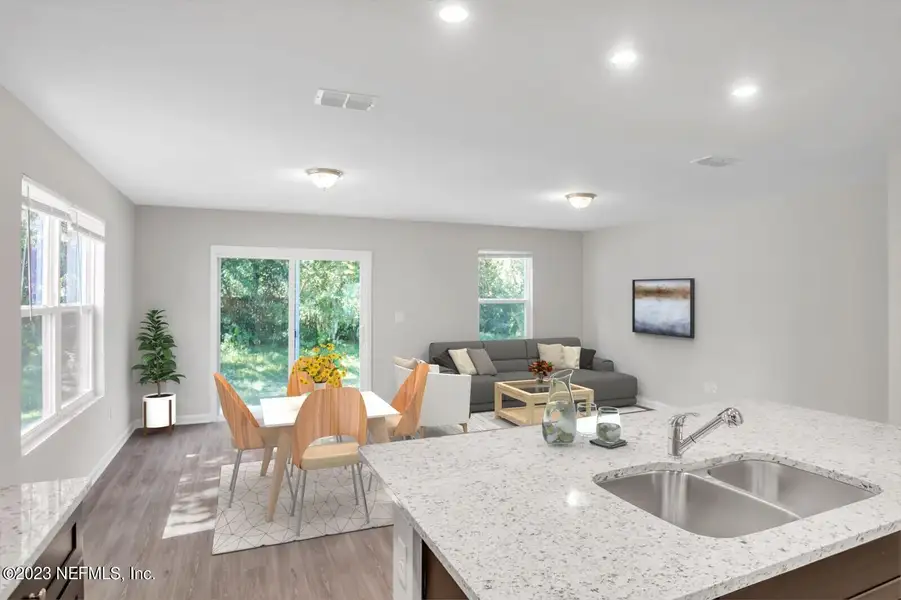 Image 6 of a home in .