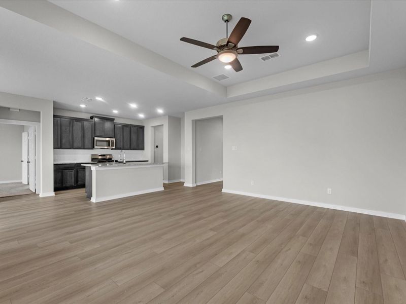 Spacious, unfurnished interior of a new home in Mason Woods, Cypress (Image 20).
