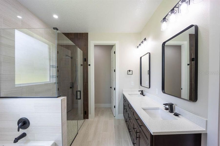 Furnished interior view inside a new home in , St. Cloud (Image 8).