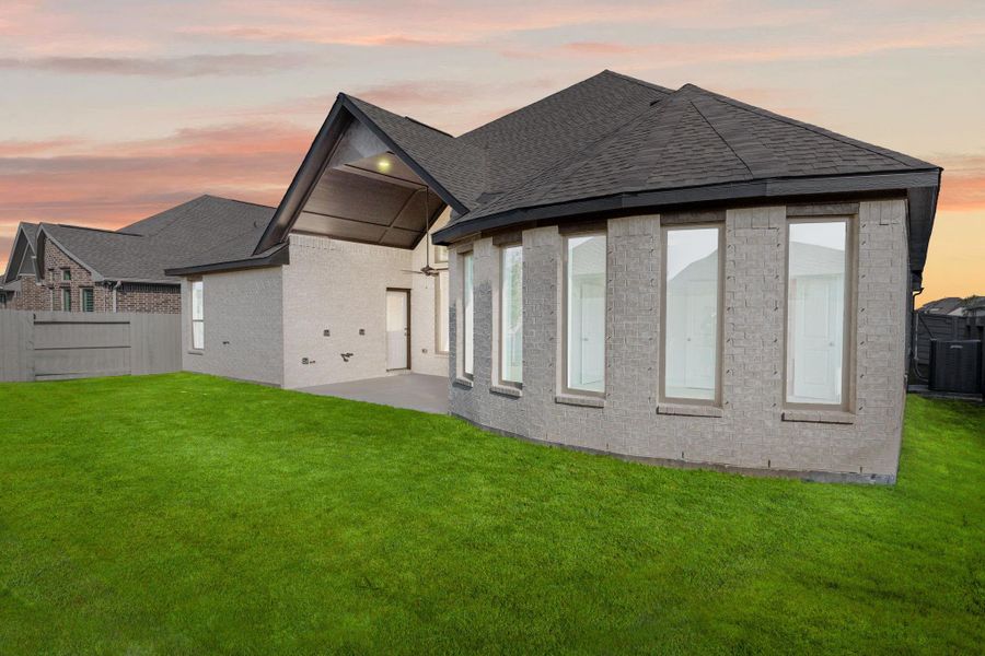 Exterior details and patio area of a home in Pomona, Manvel (Image 3).