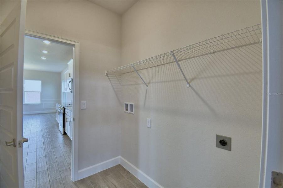 Spacious, unfurnished interior of a new home in Lake Juliana Estates, Auburndale (Image 39).