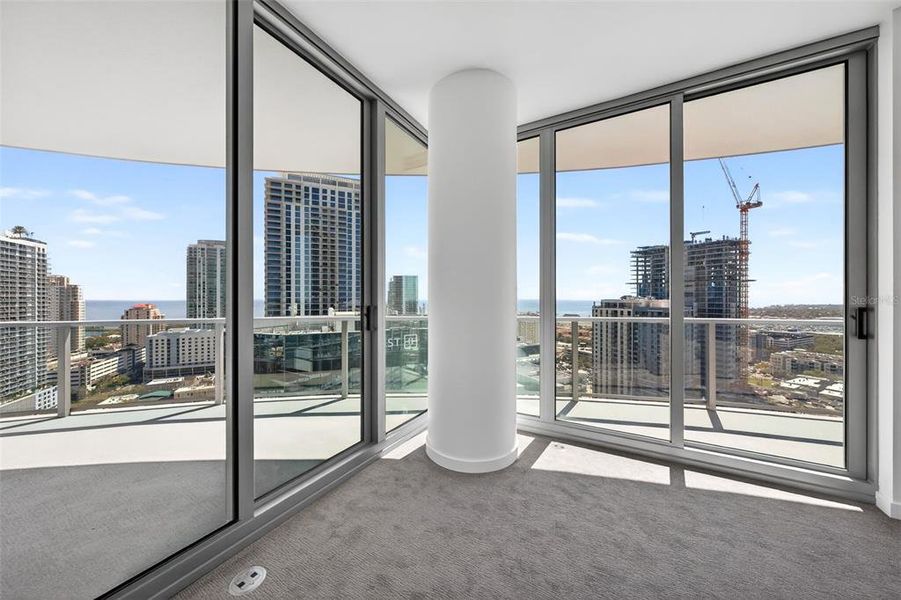 Condo located in St. Petersburg, FL showcasing its design and architecture (Image 31). Condo located in St. Petersburg, FL showcasing its design and architecture (Image 31).