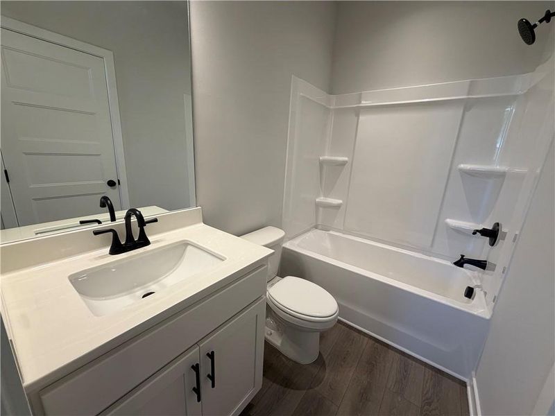 Furnished interior view inside a new home in Mallard’s Landing, Jefferson (Image 10).