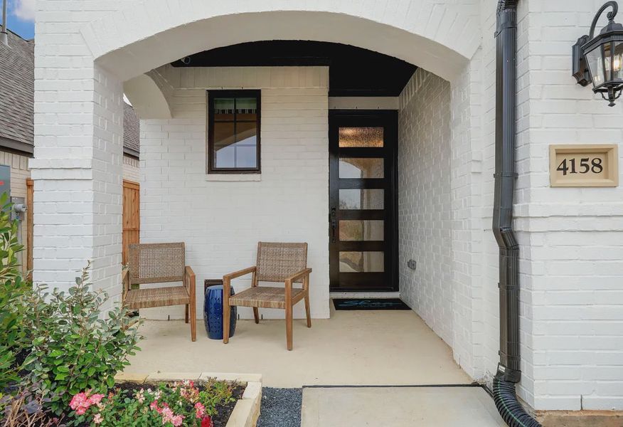 Plan 3059 porch - staged - 3 of 20
