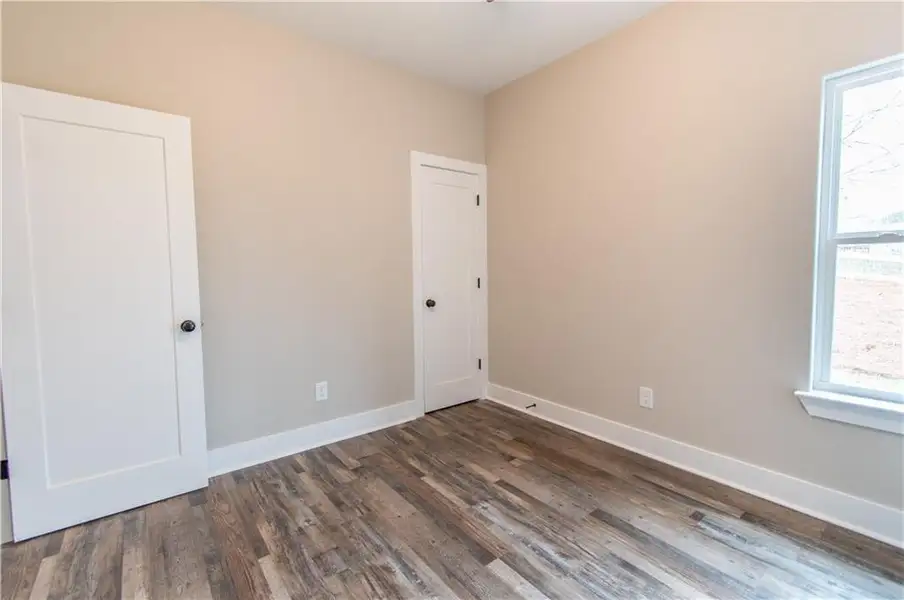 Spacious, unfurnished interior of a new home in , Cartersville (Image 24).