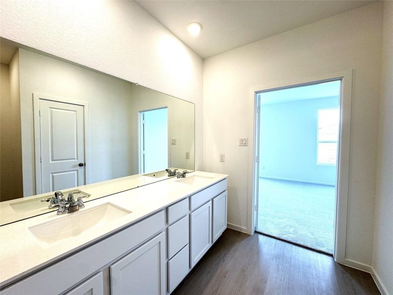 Furnished interior view inside a new home in Anniston, Katy (Image 9).