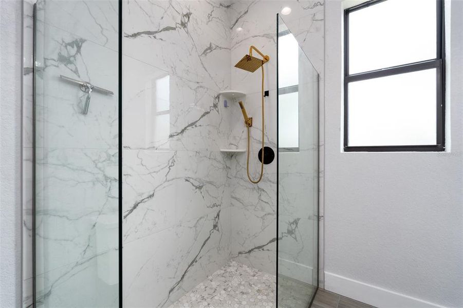 Image 34 of a home in .