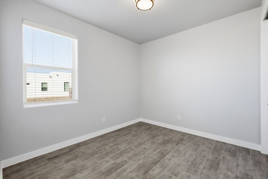 Spacious, unfurnished interior of a new home in Emerald Estates, El Paso (Image 30).