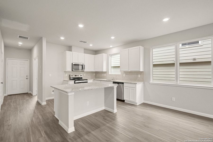 Furnished interior view inside a new home in Cinco Lakes, San Antonio (Image 10).