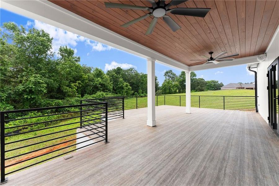 Exterior details and patio area of a home in , Hartwell (Image 2).