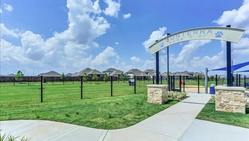 Community amenities in , Katy (Image 6).