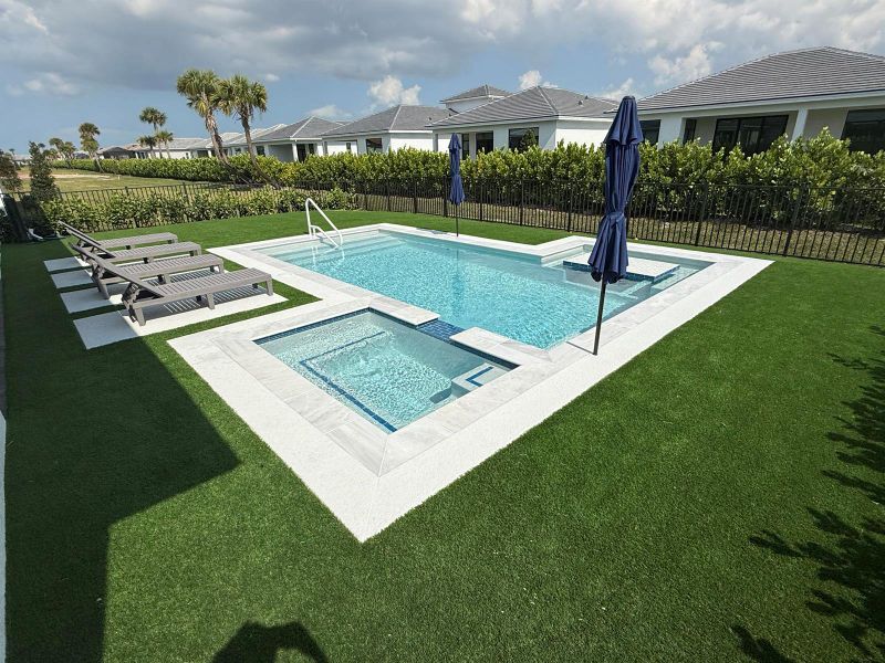 Spa & Pool