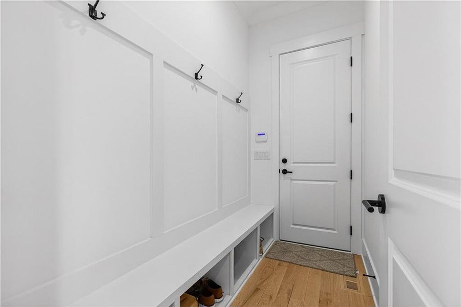 Spacious, unfurnished interior of a new home in , Marietta (Image 89).