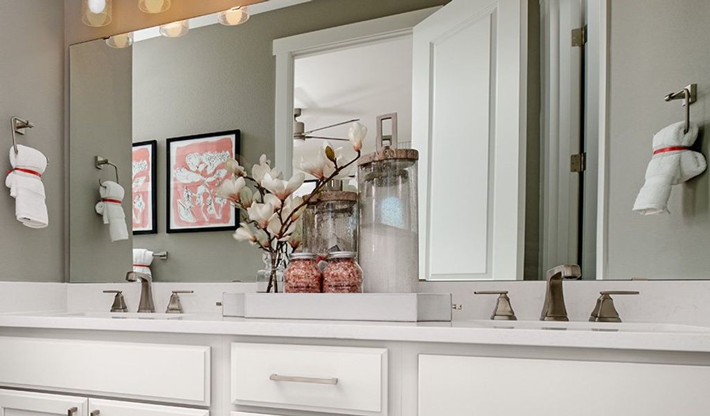 Coral-W903-SeasonsAtEmmonsGlen Bathroom Crop