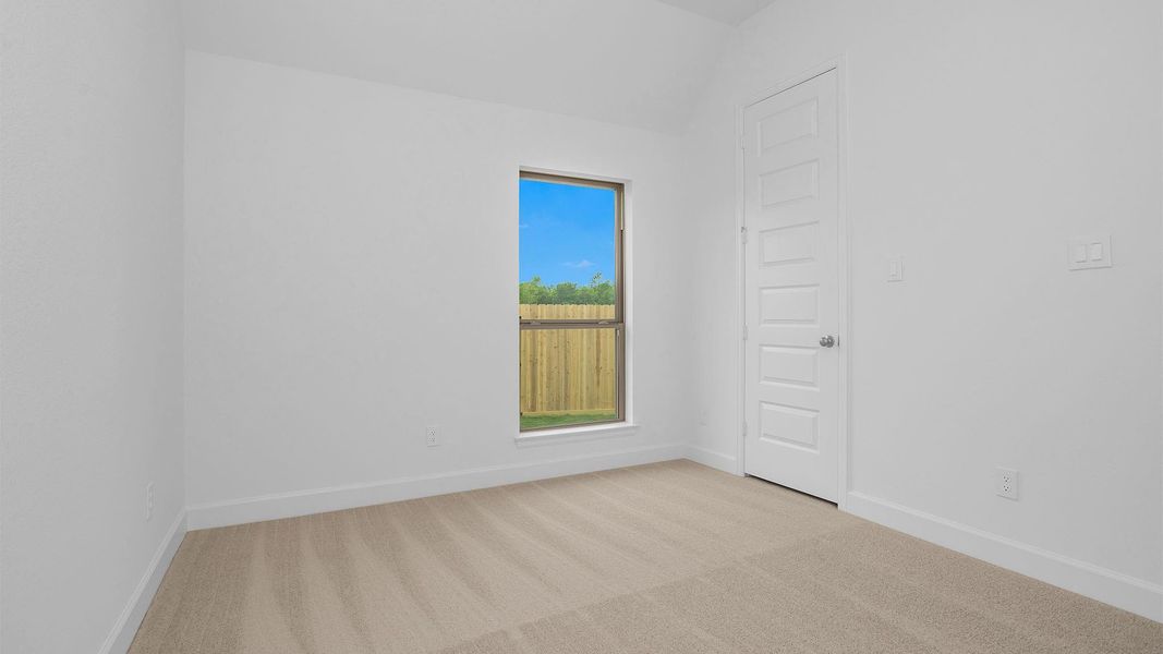 Spacious, unfurnished interior of a new home in Valencia, Manvel (Image 12).