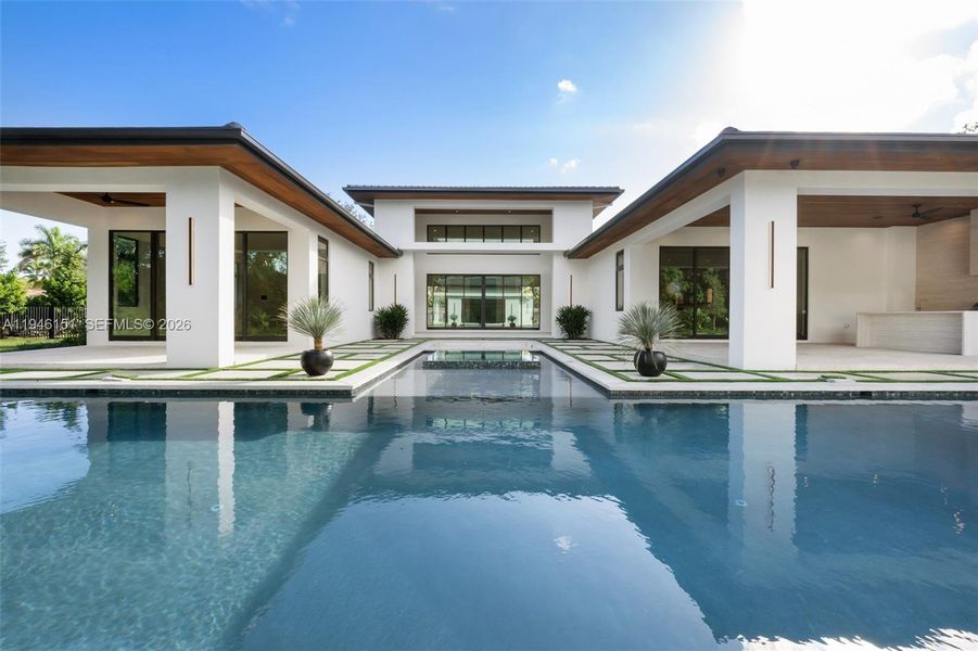 Exterior details and patio area of a home in , Pinecrest (Image 37).