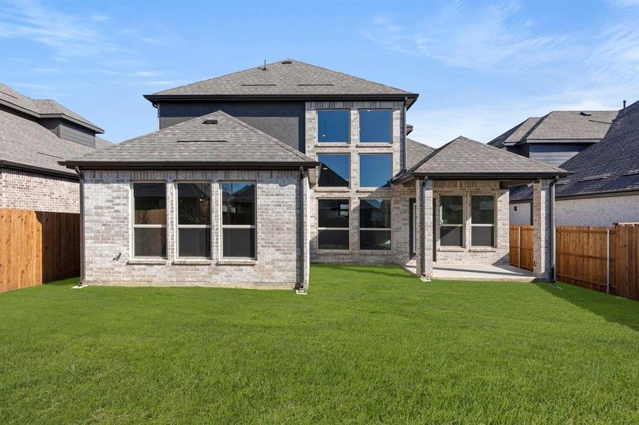 Exterior details and patio area of a home in Brookfield, Melissa (Image 3). Exterior details and patio area of a home in Brookfield, Melissa (Image 3).