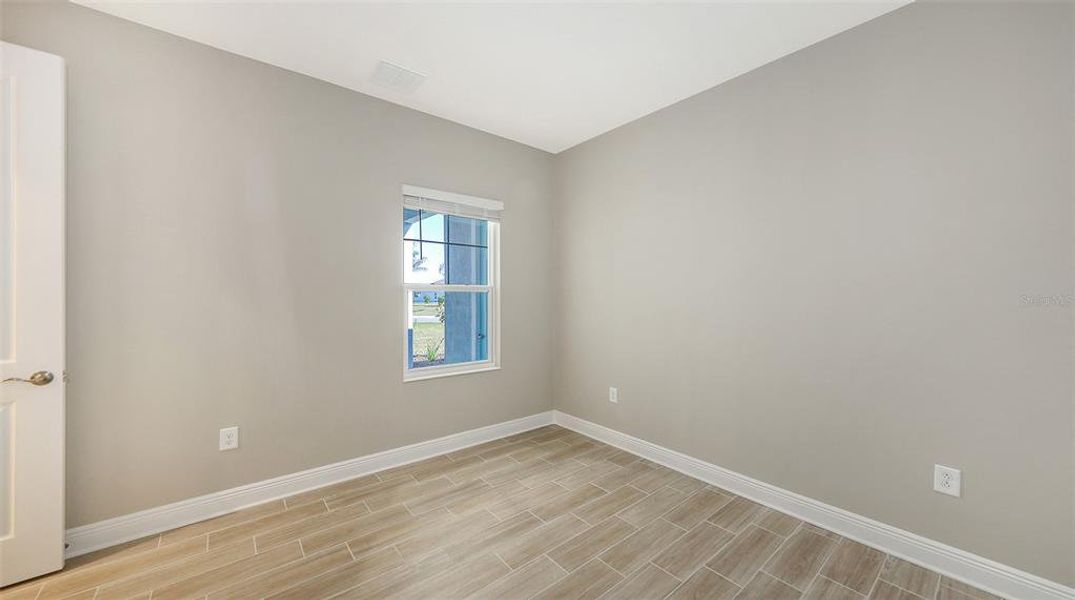 Spacious, unfurnished interior of a new home in , Venice (Image 31).