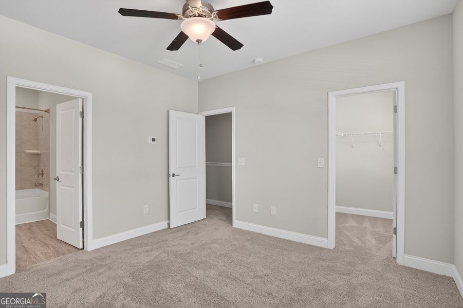 Spacious, unfurnished interior of a new home in Morning Creek Forest, Atlanta (Image 14). Spacious, unfurnished interior of a new home in Morning Creek Forest, Atlanta (Image 14).