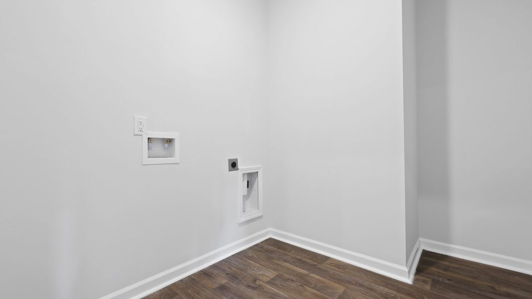 Representative unfurnished interior of a home built from the DARBY-EXP by D.R. Horton in Hillcrest, Ravenel (Image 22).