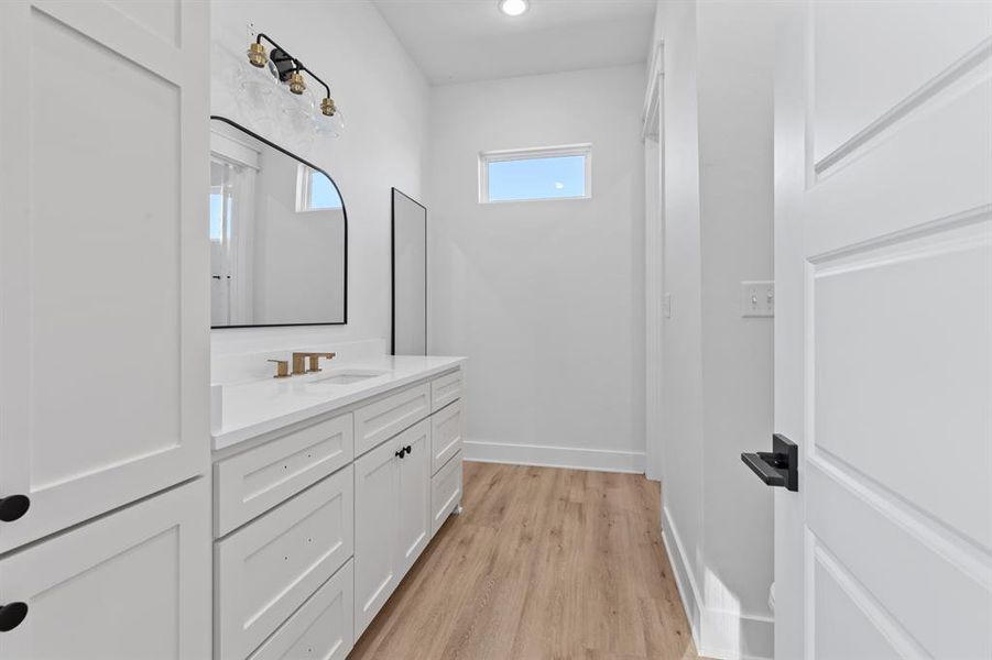 Furnished interior view inside a new home in , Tyler (Image 9).