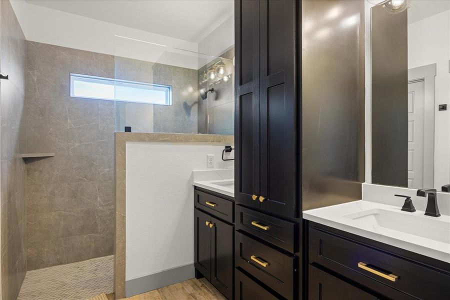 Furnished interior view inside a new home in , Tolar (Image 10). Furnished interior view inside a new home in , Tolar (Image 10).