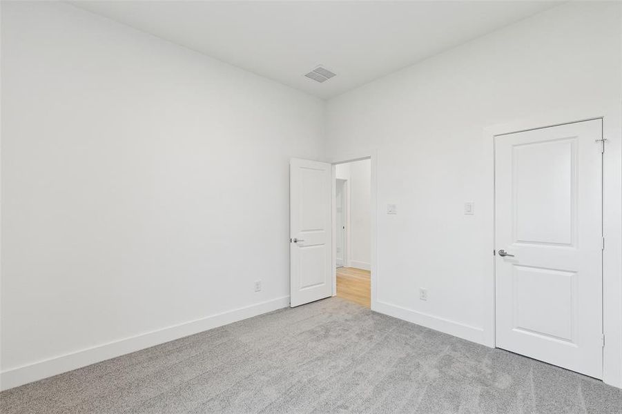 Spacious, unfurnished interior of a new home in Ellis Ranch Estates, Waxahachie (Image 30).